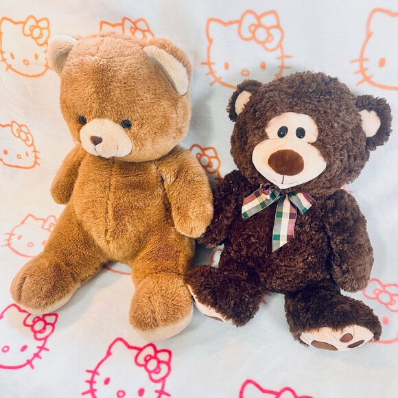 Two large teddy bears - Picture 3 of 3